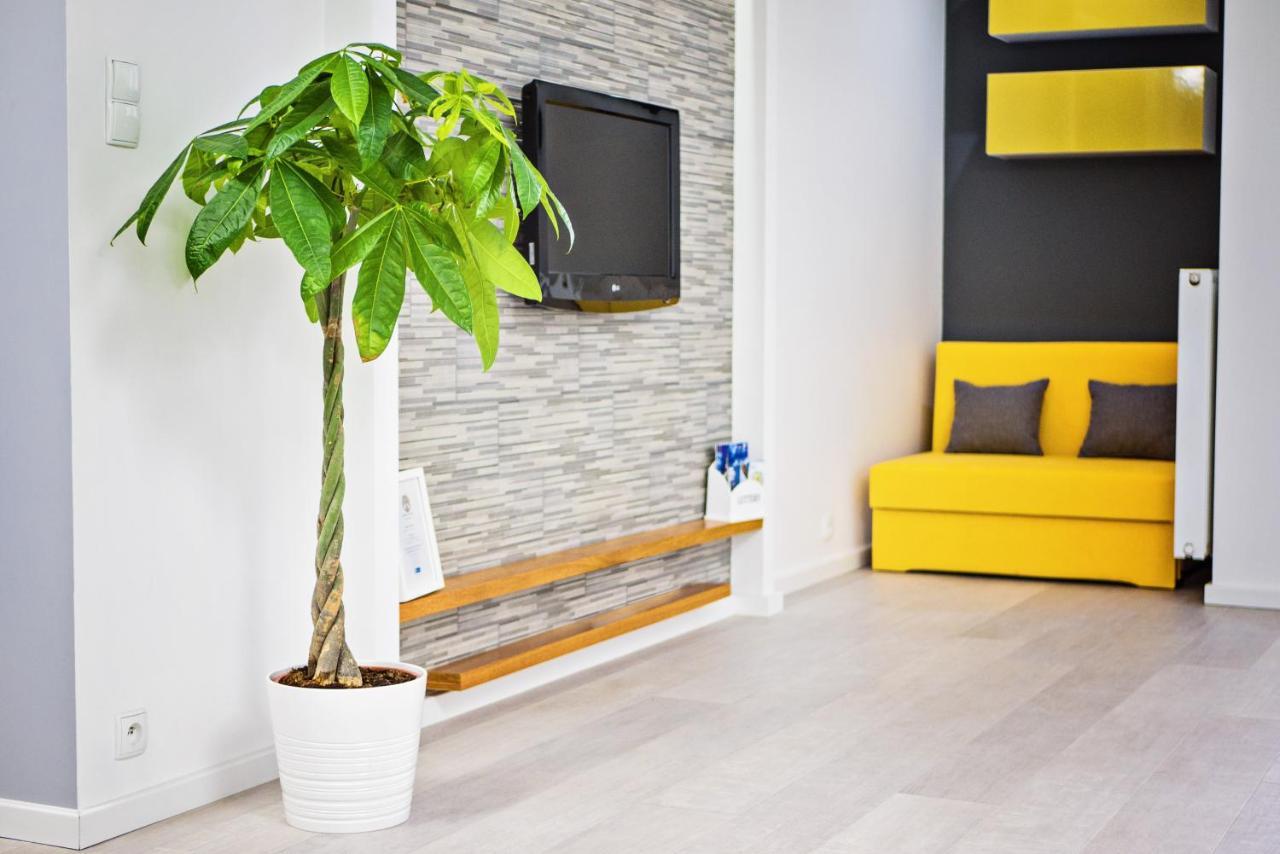 Apartamenty Homely Place Serce Poznania - Stary Rynek - Parking エクステリア 写真