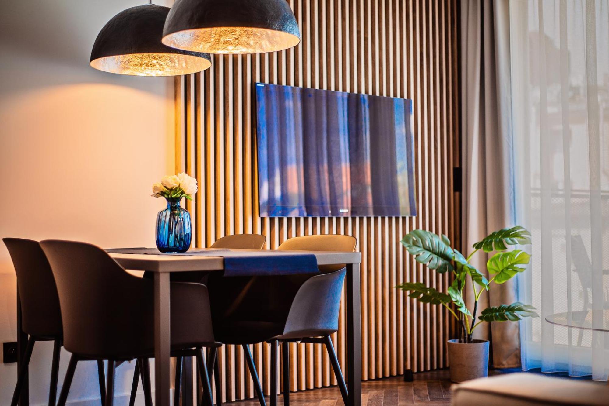 Apartamenty Homely Place Serce Poznania - Stary Rynek - Parking 部屋 写真